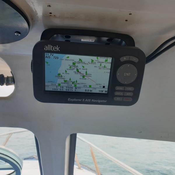 AIS Class B Transponder